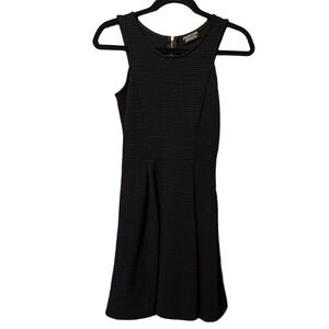 Papermoon Black Textured Simple Elegant Sleeveless Dress